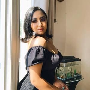 Meet your Posher, Aisha